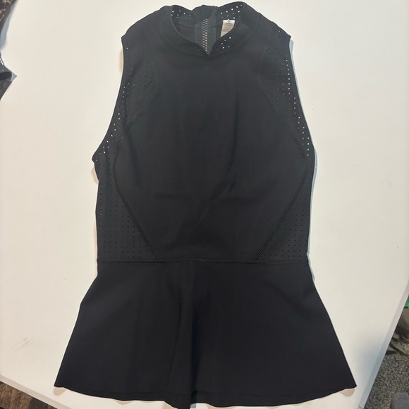 Lululemon size 4 Paddle times Black Perforated peplum Top - Picture 1 of 7
